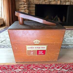 Antique Lord Esquire Shoe Valet Kit.